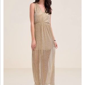 Francesca’s Gold Metallic Maxi Dress size medium